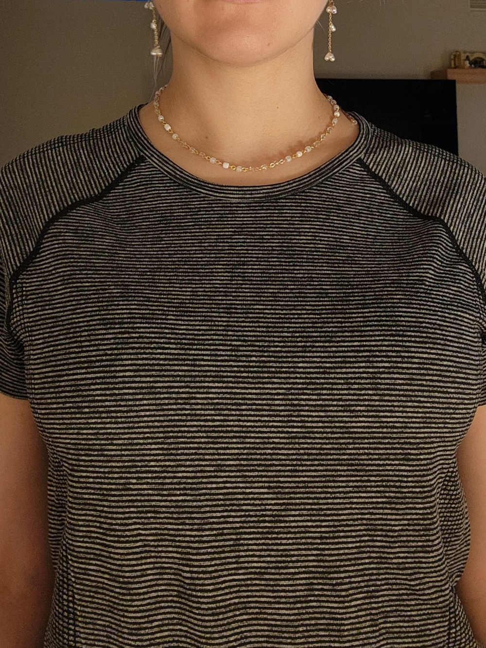 Women’s Workout Short-Sleeve Crewneck Tee in Black and Gray Stripe - Size M - Picture 3 of 7
